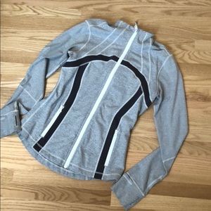 Rare Lululemon Grey and white run define jacket